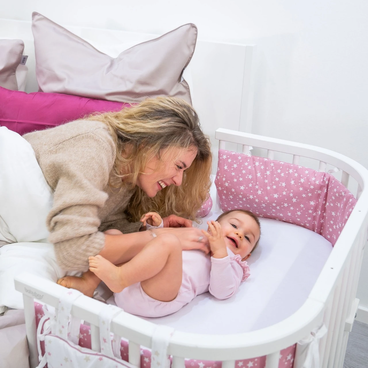 Babybay Nestchen Organic Cotton Passend Für Modell Original, Weiß Glitzersterne Silber 9 Babybay Nestchen Organic Cotton Passend Für Modell Original, Weiß Glitzersterne Silber – Bild 7