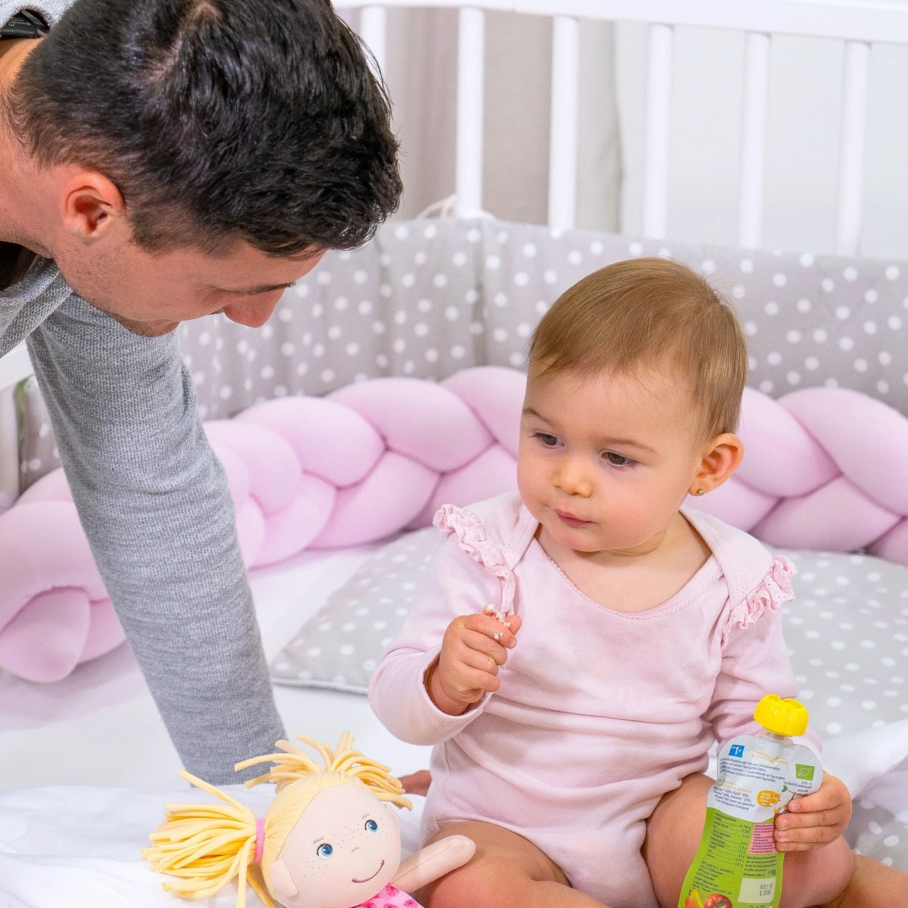 Babybay Nestchenschlange Piqué Passend Für Kinderbetten, Perlgrau Punkte Weiß 9 Babybay Nestchenschlange Piqué Passend Für Kinderbetten, Perlgrau Punkte Weiß – Bild 7